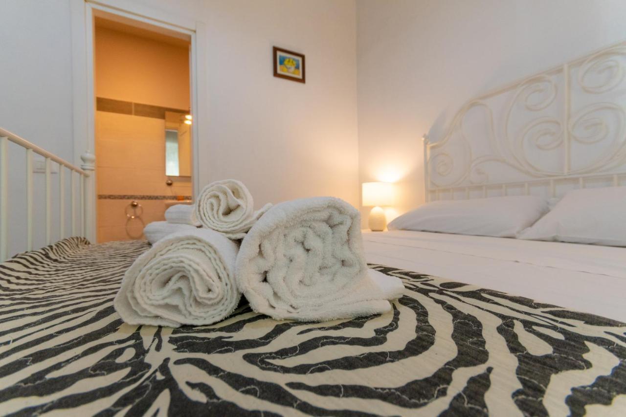 Vercelli Guest House Near San Giovanni ローマ エクステリア 写真