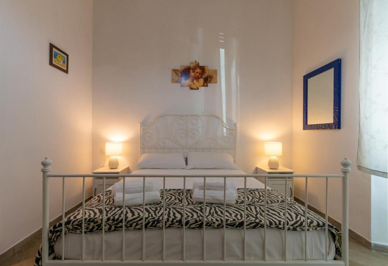 Vercelli Guest House Near San Giovanni ローマ エクステリア 写真
