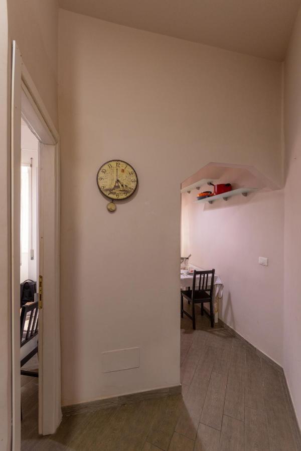 Vercelli Guest House Near San Giovanni ローマ エクステリア 写真