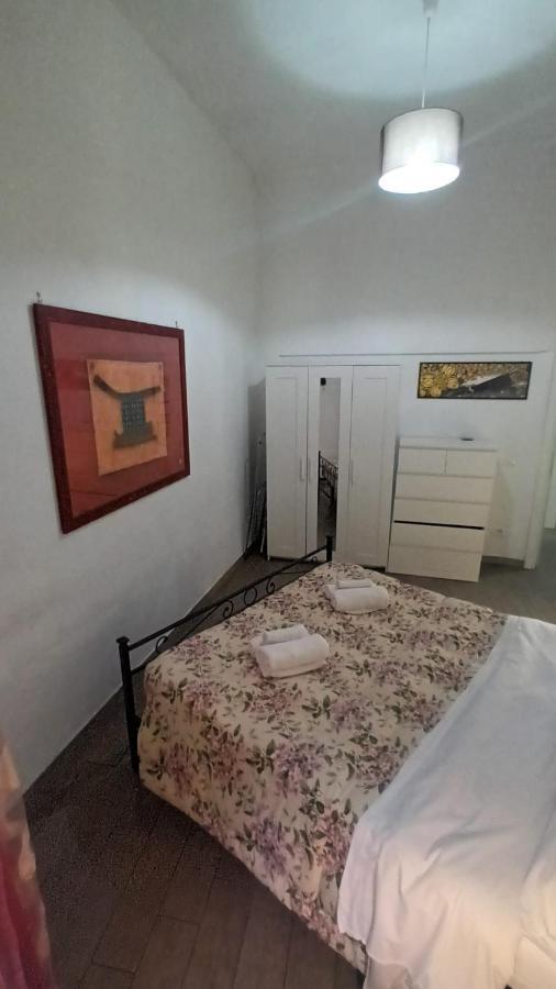Vercelli Guest House Near San Giovanni ローマ エクステリア 写真