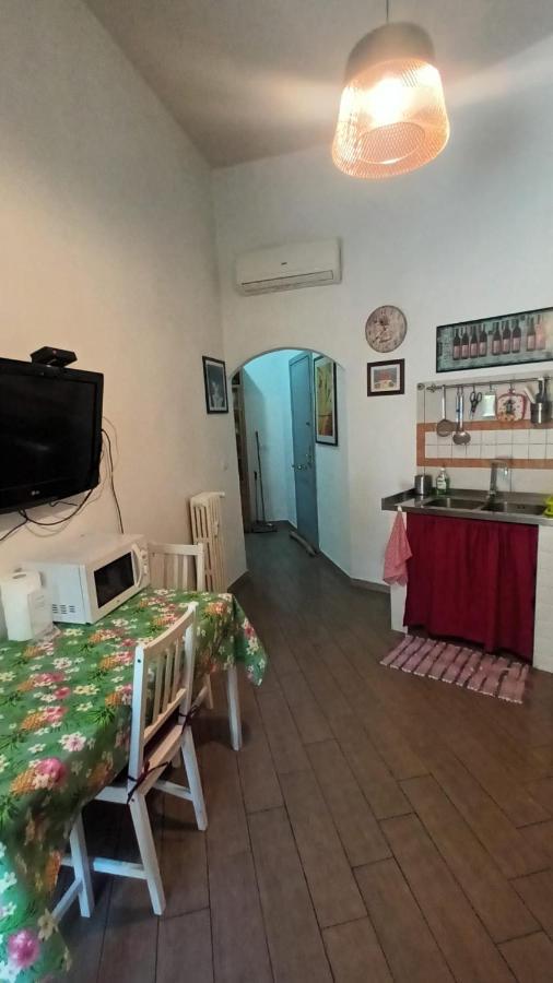 Vercelli Guest House Near San Giovanni ローマ エクステリア 写真
