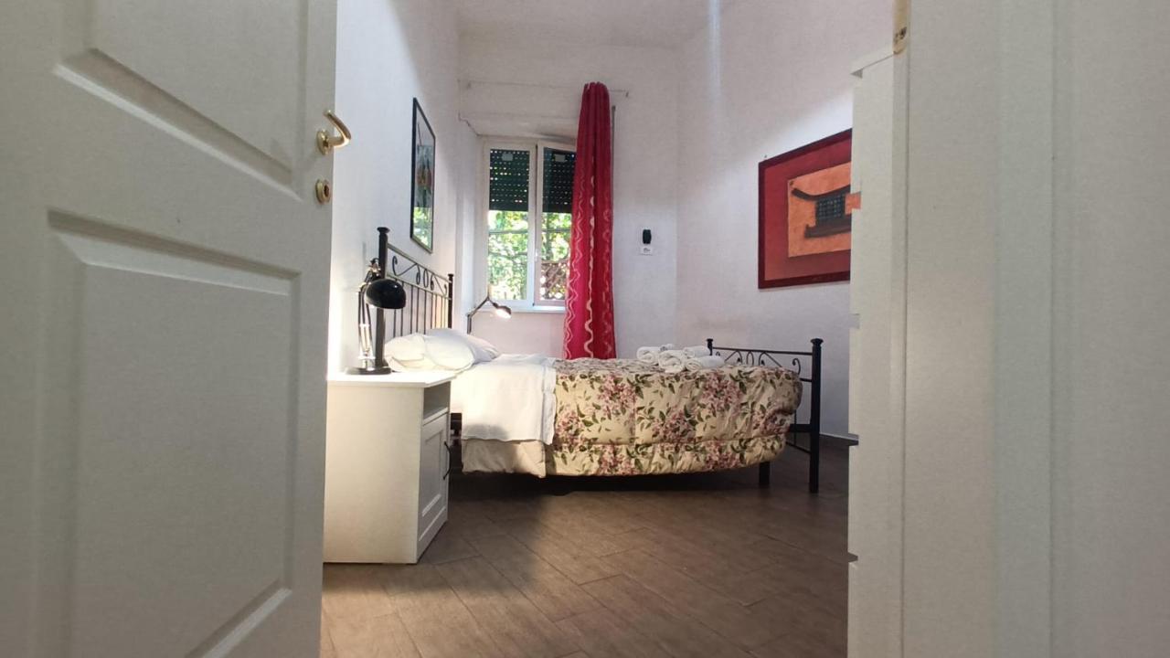 Vercelli Guest House Near San Giovanni ローマ エクステリア 写真